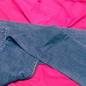 BCBG MAXAZERIA SIZE 29